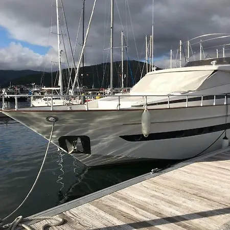 Hotel en barco Barco Noha