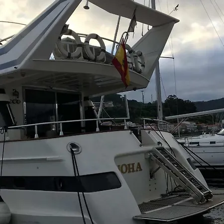 보트호텔 Barco Noha 무로스
